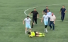 Utakmica završila haosom: Igrači tukli sudiju (VIDEO)