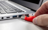 Šta znači oznaka "DP" pored USB priključka?