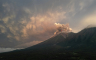 Nema letova na aerodromu u Kataniji, Etna izbacuje pepeo u atmosferu