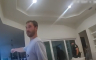 Neobičan gost u kupatilu: Policajci nisu mogli vjerovati (VIDEO)