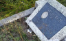Vandalizam kod Travnika: Oštećeno 11 spomenika na srpskom groblju (FOTO)