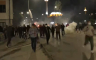 Haos u Prištini: Demonstranti gađali Skupštinu, policija uzvratila suzavcem (VIDEO)