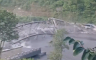 Jeziv snimak bujične poplave kako odnosi most (VIDEO)