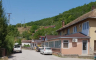 Kuća u Srbiji, štala u BiH: Neobična granica dijeli i groblje